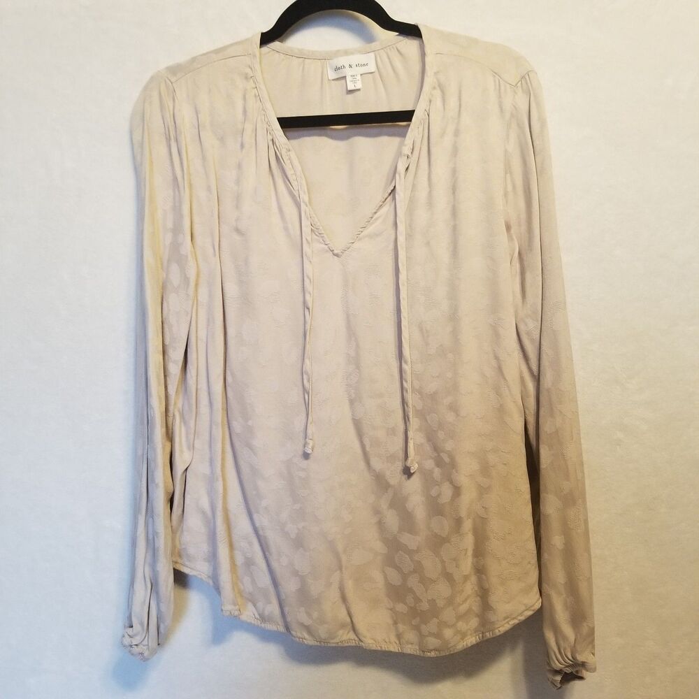 Cloth & Stone L Top Beige Leopard Print Cupro Blend Lightweight Flowy Mob Wife
